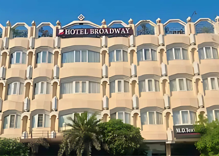 New Broadway Hotel